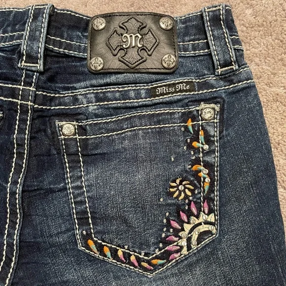 Miss Me Blue Jean Shorts with Embroidery - Picture 4 of 4